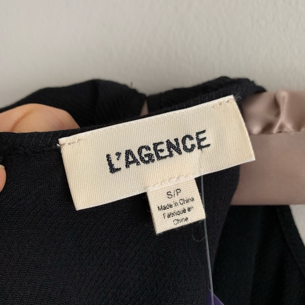 ❌NOT FOR SALE❌L’AGENCE Desiraya Ruffle Cold Shou - Picture 16 of 16
